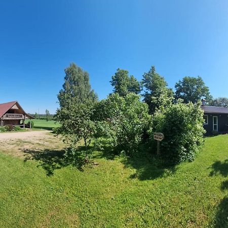 "Ziedkalni" Villa Birini ภายนอก รูปภาพ