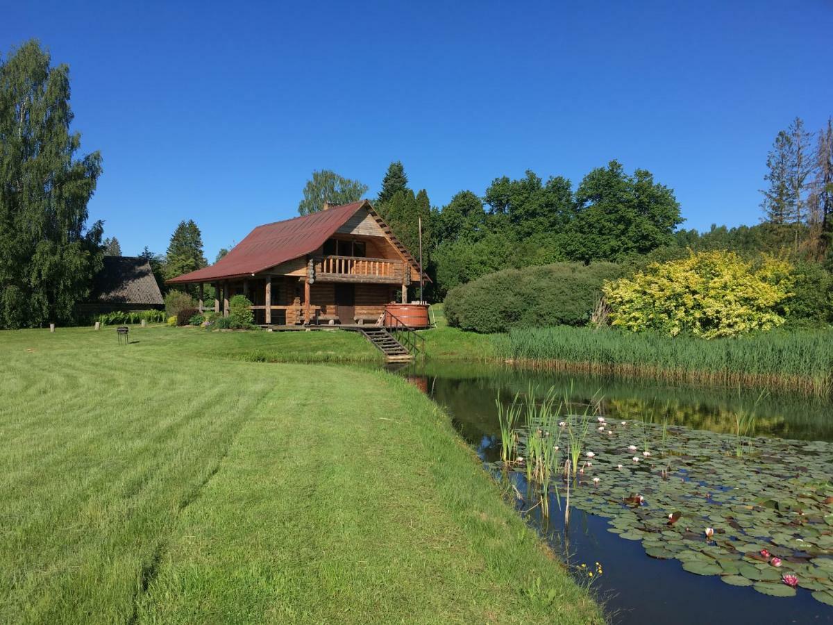 "Ziedkalni" Villa Birini ภายนอก รูปภาพ