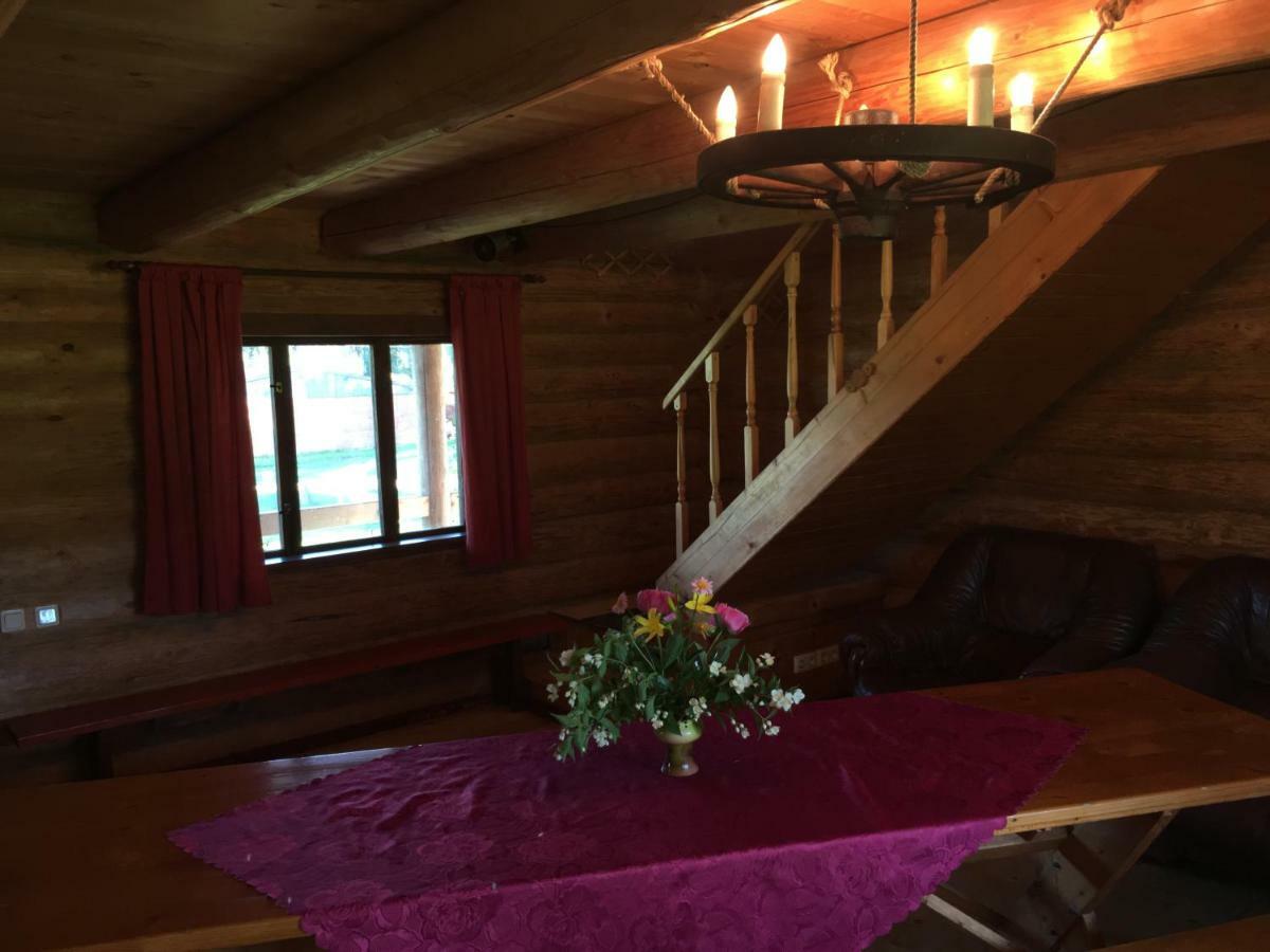 "Ziedkalni" Villa Birini ภายนอก รูปภาพ
